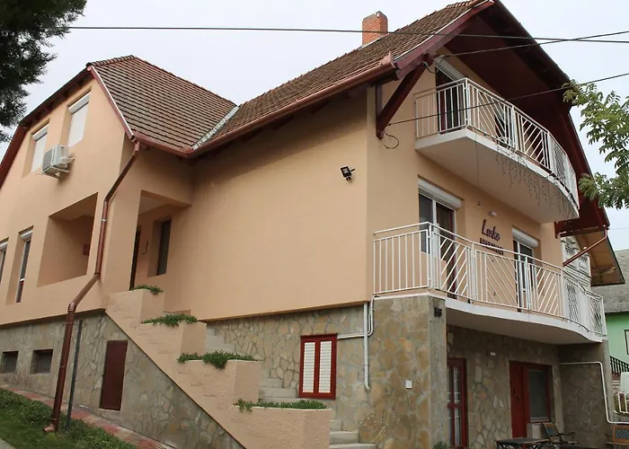 Lenke Apartmanhaz Appartement